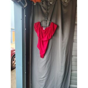 Discreet Red Ruffle Off The Shoulder Bodysuit Womens Large NWT Made in USA